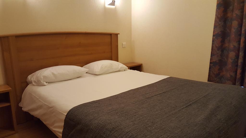 Hotel Le Passiflore Saint-Pol-de-Leon Ngoại thất bức ảnh